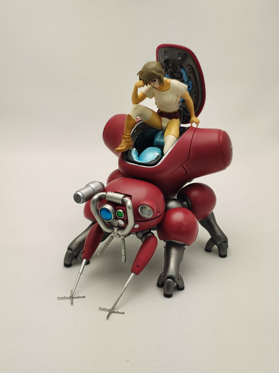 hus43's tweet photo. フチコマだいぶ進んだ！残る塗装は少佐の髪の毛と可動モデル全身と少しのアップデート
 #秋葉原工作室 https://t.co/aJDJ536lrt