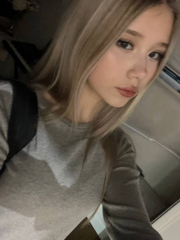 Alice tweet media