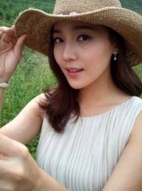 sesS2_'s tweet photo. 이사진너무걍 여름에시골소녀같고조으다... https://t.co/Nqn8cjIOLy