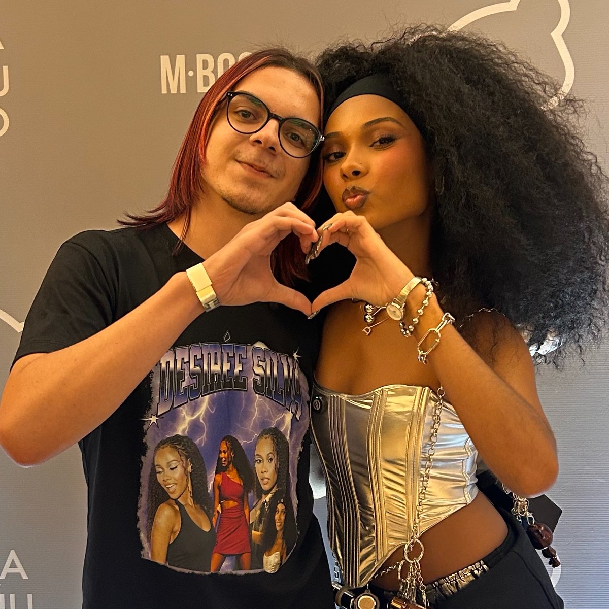itsdavim's tweet photo. Amo vc, diva 💖 @desireoriginal https://t.co/iB84oeHPVN