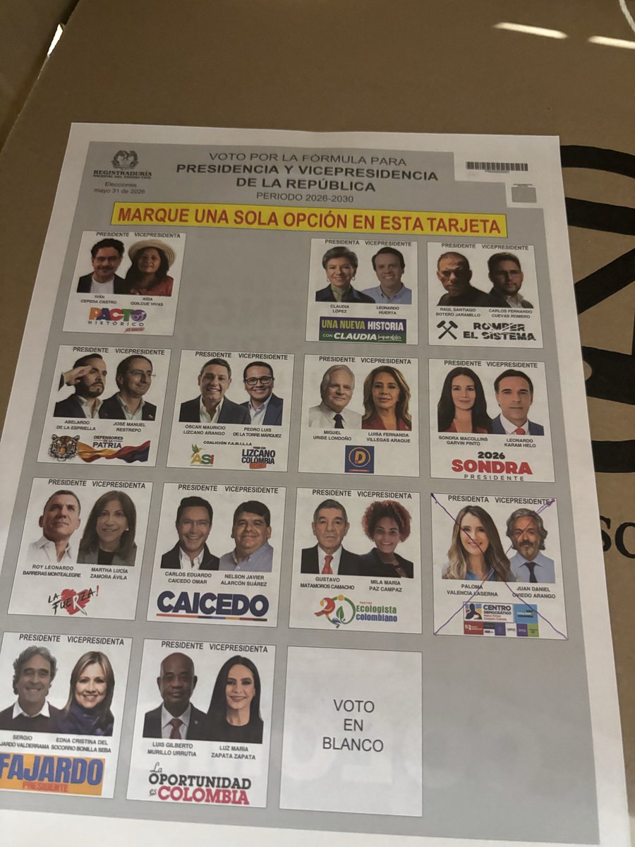 Danielhv51's tweet photo. La pinta y el voto por @PalomaValenciaL 🕊️⚡️🩵 https://t.co/XWzsW0sseB
