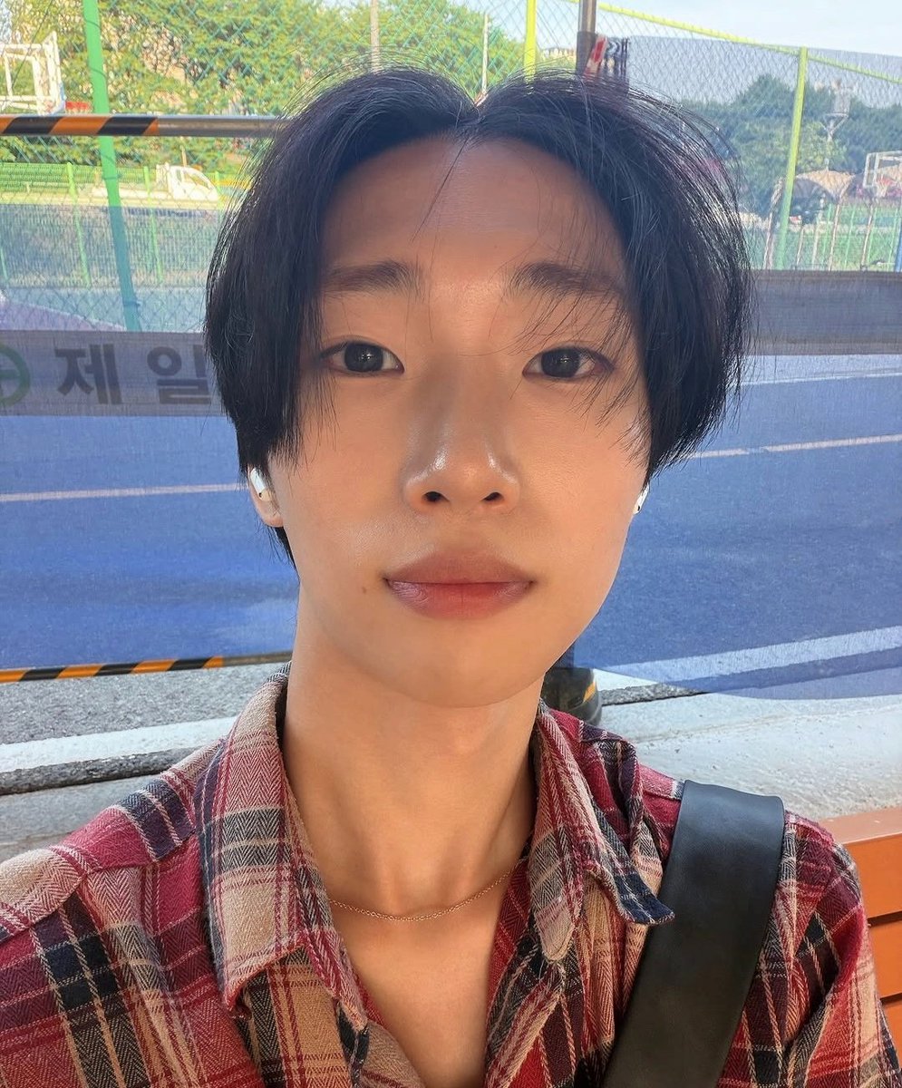 UpdateKBoys's tweet photo. 🎉🎂 Feliz aniversário para o JDV (SUPERKIND), que hoje completa 22 anos!
#HAPPYJDVDAY
#JDV #이주찬 https://t.co/jhcYmTQsuH