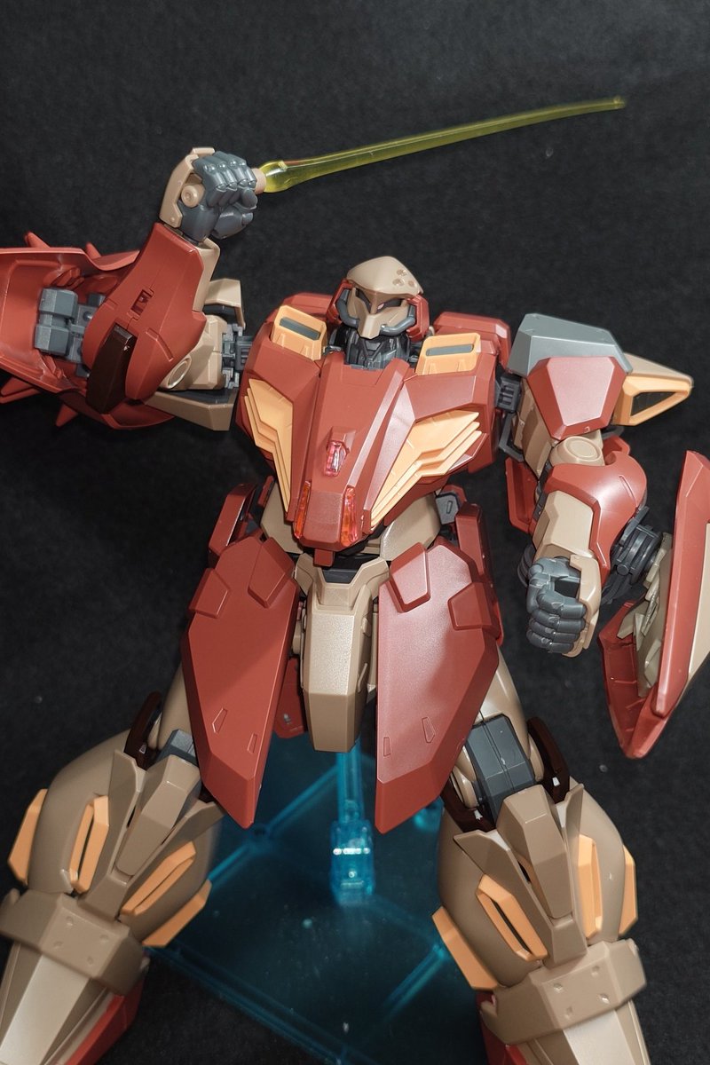volemito_lab's tweet photo. メッサーM01型を素組
何とか買えた
メッサーは、自分の好みのデザイン
やっぱ、肩のトゲには夢があるw
背部をよく見たら上部用のバーニアがあった。惚れる
しかし、かなりデカい
中にMSが入っていても驚かないサイズ
#ガンプラ https://t.co/YjTO81UBjL