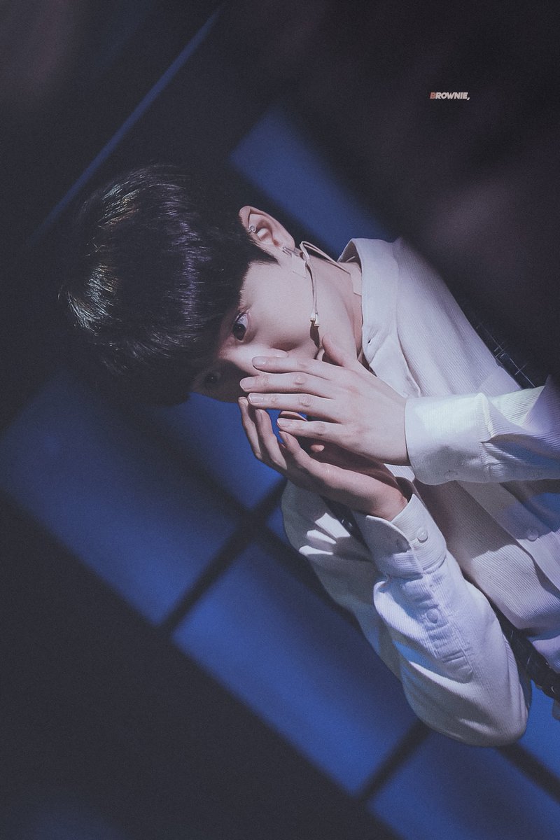 BROWNIIEE_pic's tweet photo. 260515 뮤지컬 팬레터
스페셜 커튼콜 <섬세한 팬레터>
정세훈 #문태유

아무도 모르는 비밀스런 밤, https://t.co/kCEApIA3cx