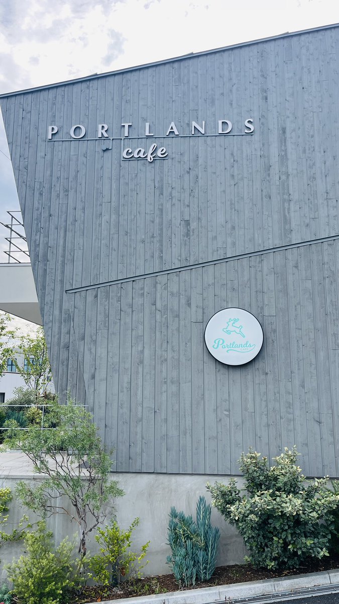 meets_meat's tweet photo. 漁港と京急バス眺められるの最高
#佐島漁港 https://t.co/ars7b4peCf