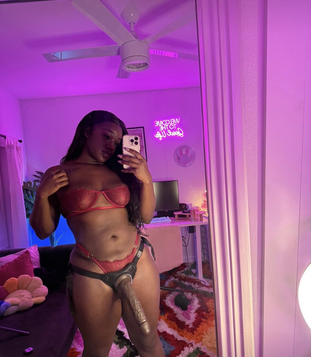 Queen Melanin ⛓️ May 26th 🎂 tweet media