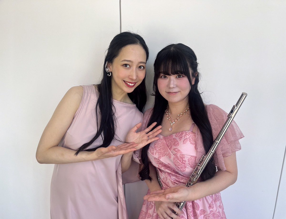 ohdekohiro's tweet photo. 今日は山田奏美ちゃんの故郷、岩手県tettoにてリサイタルでした🎵
彼女の自由な世界の音楽と一緒に演奏できるのはとても楽しいです。
岩手の皆様が本当に、優しく、あたたかく、なんて素敵なのだと感激しています。来週は東京公演！彼女の素敵な演奏をぜひ聴きに来てください。
岩手最高です…！！ https://t.co/tWlDjzZHlM