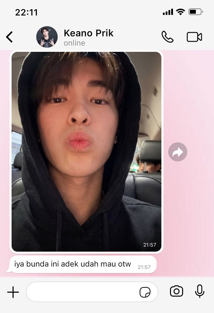vaasuncake's tweet photo. #keonsuni au 
edisi salah kirim tapi … https://t.co/yJia6nSBgI