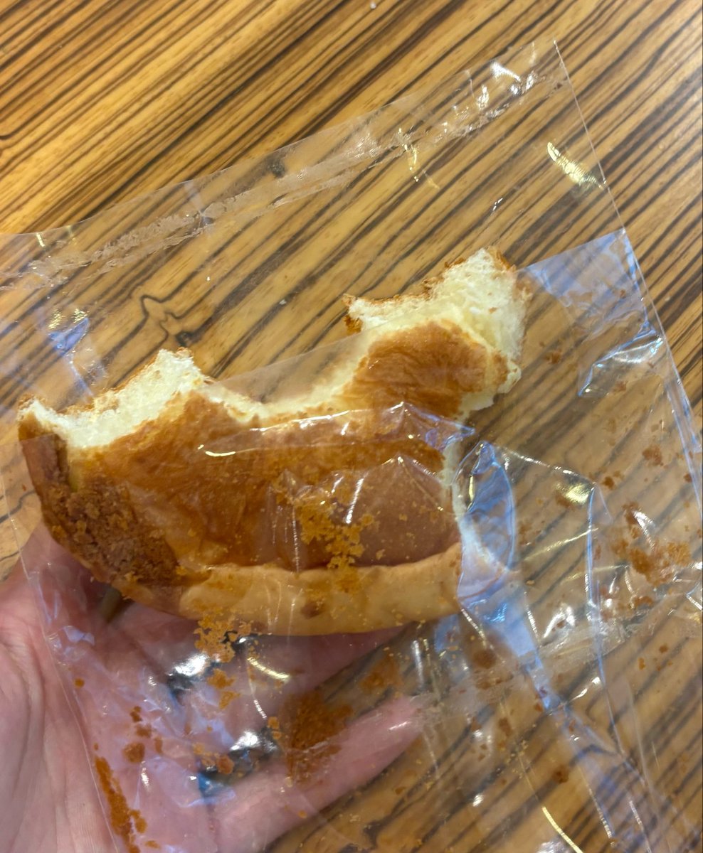 clhofmv's tweet photo. 아니오늘 스탭 개지랄맞은게
나 싸받하고 배고파서 로비에서 빵먹는데 들어가래... 들어가서 앉아잇엇으면 좋겟대
그래서 제발이거만먹고들어갈게요 햇더니
그거 한입에 다넣으실수있으세요?<<라고함 진짜지랄시발.... 이크기풍자도버거워진짜 https://t.co/egRdmpsZqr
