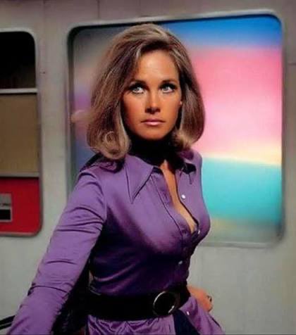 SCStreet's tweet photo. @nmrqip @SaucySeventies British sci-fi gave us many hotties, including Benedict Cumberbatch’s mom. https://t.co/QLiCLrRN1J