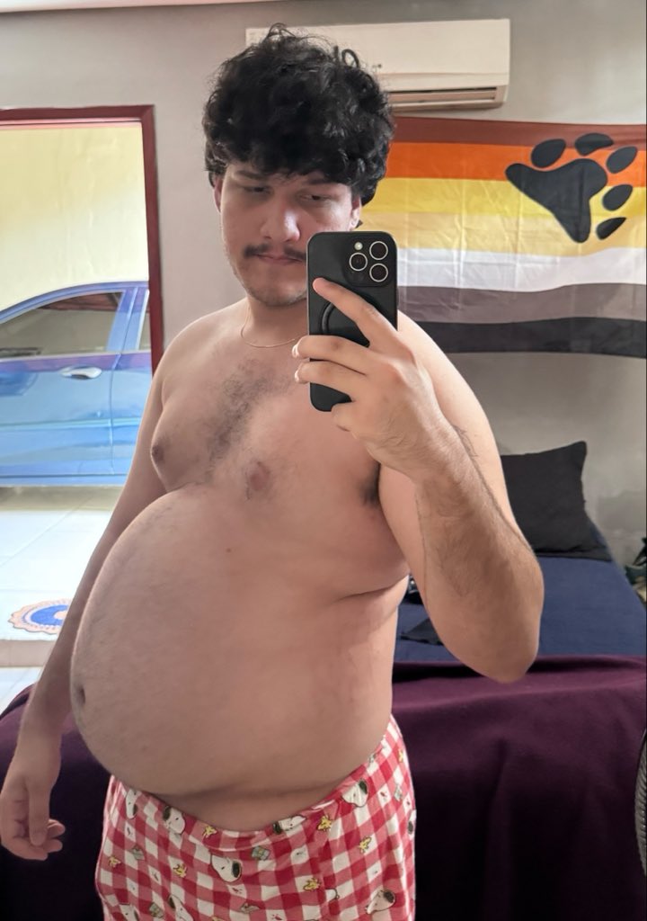 jhglutton's tweet photo. really went from ‘just a few more pounds’ to 250lbs. https://t.co/3kzvjWt10P