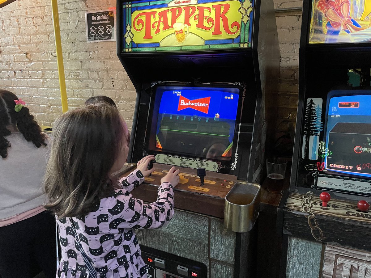 barcade's tweet photo. Join us TODAY 5/17 for FAMILY DAY at:

🍄 BROOKLYN: 12-5pm
👹 DETROIT: 12-5pm
🎈 FIDI: 12-5pm
💥 FISHTOWN: 12-5pm
🤡 LOS ANGELES: 12-5pm
🤖 NEW HAVEN: 12-5pm

Barcade donates a portion of Family Day token sales to @gamersoutreach - a charity organization that provides video game recreation to children in hospitals.

#Barcade #arcade #familyday
