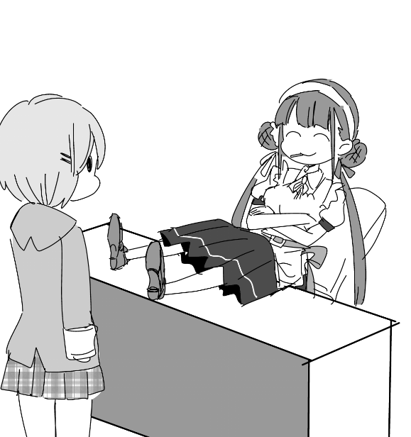 よくみたら公式4コマの佐月マリ足あげてるんかw 
