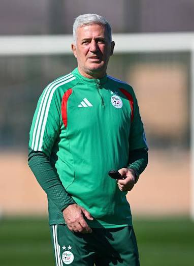 Walouu91's tweet photo. @FAFAlgeria faites quelque chose ça liste c’est très grave !!! Kebbal bennacer ou sont-il ??????? 4 gardiens pourquoi faire ? Changez moi ce sélectionneur pour le bien de notre pays !!!! #Algérie #dz #petkovic https://t.co/LLhw4ZtUOf