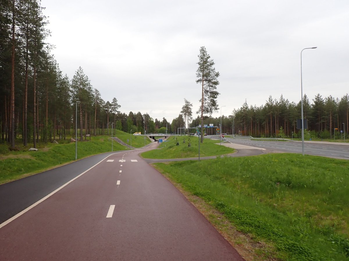 mkpaa's tweet photo. Matkalla takaisin. Sadetta ei taida olla mahdollista kokonaan välttää ja voi sataa myös koko yön... 640/1200 km. #tot1200 https://t.co/oz8cxQLYAe