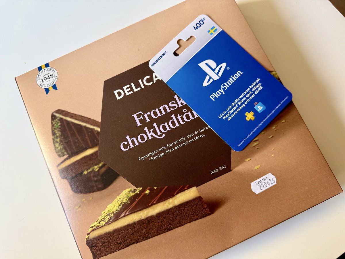 GamerMom_'s tweet photo. Got a chocolate cake and a Playstation gift card for mothers day today 🥹🥹❤️ https://t.co/hW0p5ZdoDp