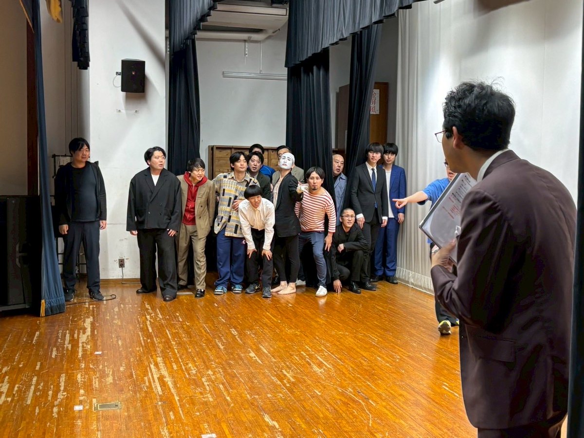 LIVEryosuke's tweet photo. ネタライブ涼介/ふゆきのゲームコーナーライブありがとうございました！

��ンケートを作りましたので、
今後見たいゲストの方や
ライブのご感想ございましたら
教えていただきたいです！
宜しくお願い致します。
https://t.co/VOLqhEQ6Fj https://t.co/28SulVWKjD