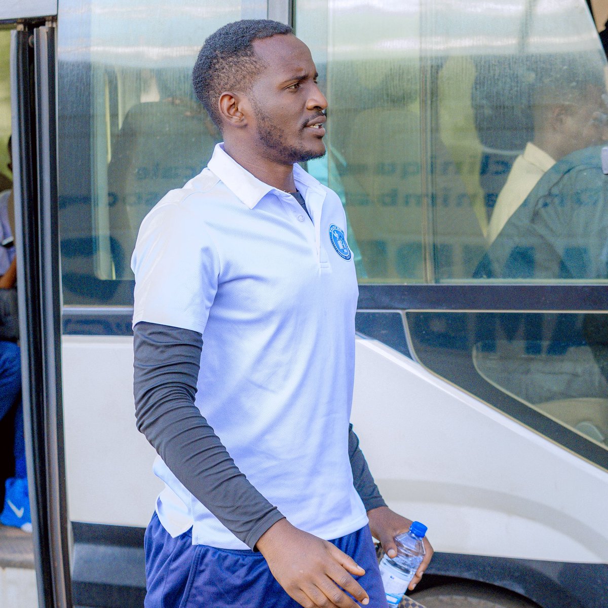 policehcrwanda's tweet photo. ๐๐ฅ Team Arrival at Petit Stade Amahoro for the Handball Security Forces Derby
โ๏ธ Police HC ๐ APR HC
๐๏ธ Petit Stade Amahoro
๐คพ Ready for battle. Focused, determined, and prepared to give everything on the court. ๐ช๐ฅ
#PoliceHC #APRHC #HandballDerby #GameDay #PetitStadeAmahoro https://t.co/944NIx83Bn