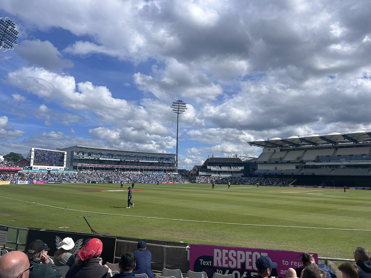 gmapleth's tweet photo. @VitalityBlast and it’s live. It’s been a while 🏏 https://t.co/LCkrnVoK5F