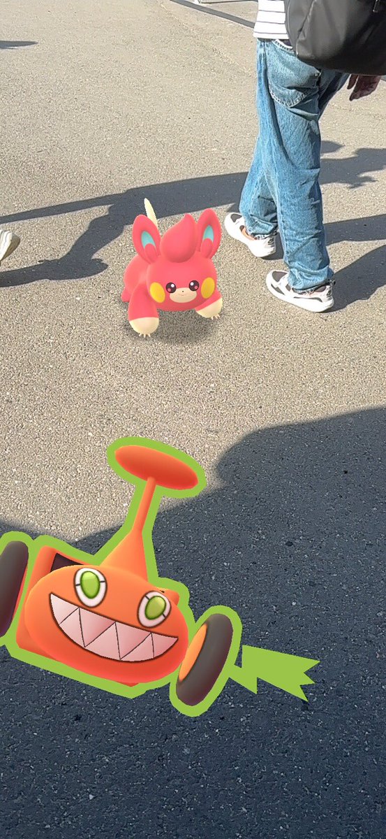 D4izMe2's tweet photo. ポケモンGOフェス 東京♪.°
最後の最後でミュウツー背景MAXでて良かった‼️‼️
2日間で約4万歩、歩いてもう当分歩かなくていい😩😩 https://t.co/6CJ5VC8KHe