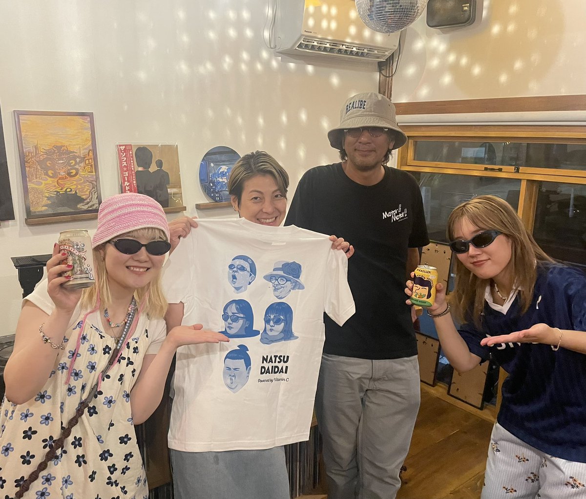 _natsudaidai__'s tweet photo. ＼THANK YOU!!! ／

"MicroDance"-FREELIVE ありがとうございました！

1部も2部もほんっとに楽しかった🌱
お店ならではの距離感と空気が心地よくて、すごくあたたかいフリーライブでしたありがとう
また6月7月のReleasePartyでまってるよ
らぶです！🫶

ヨウ

【🎫🔗】https://t.co/uCi0TQAcd0 https://t.co/69jUjAmQS4