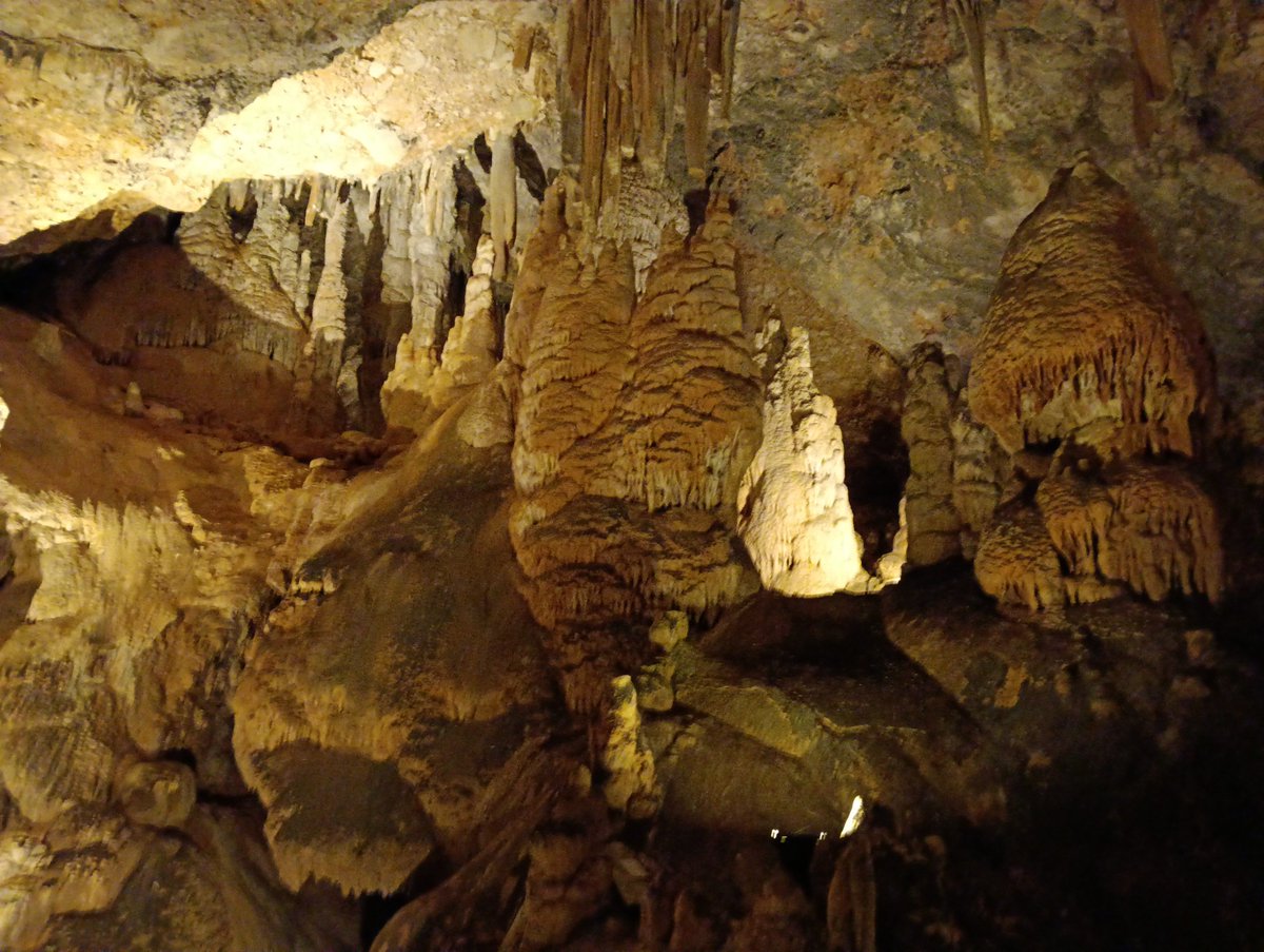 UrbaMoli's tweet photo. Cueva de Don Juan (Jalance) https://t.co/kvVBBjLMQc