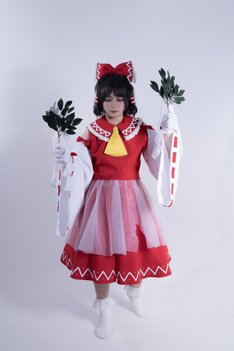 k_o_j_i_5's tweet photo. コスプレ/cosplay

東方Project 博麗霊夢(妖々夢ver.)
タイトル画面ポーズ

📷：@BM5FS_Axela 
#最後の霊夢併せ
#0524博麗霊夢併せ https://t.co/64neppMlv4
