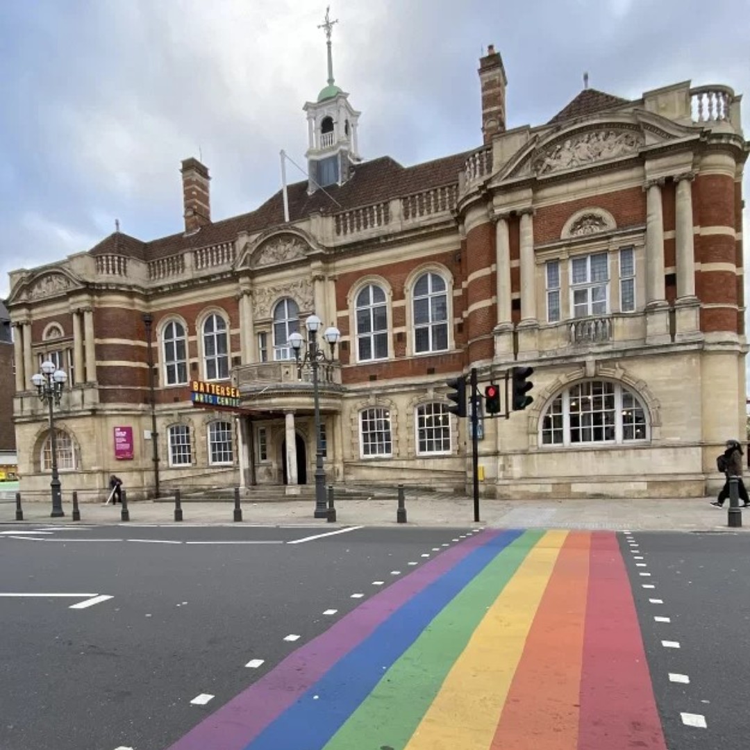 wtowandsworth's tweet photo. This Pride month, come along on a guided walking tour of Queer Wandsworth, led by queer Historian Nick Collinson. 

🏳️‍🌈 Discover Putney's LGBTQIA+ past
🏳️‍🌈 Explore Battersea's hidden LGBTQIA+ past

🔗Book here: https://t.co/rjV8IOw8vK https://t.co/n3CJLMmzCK