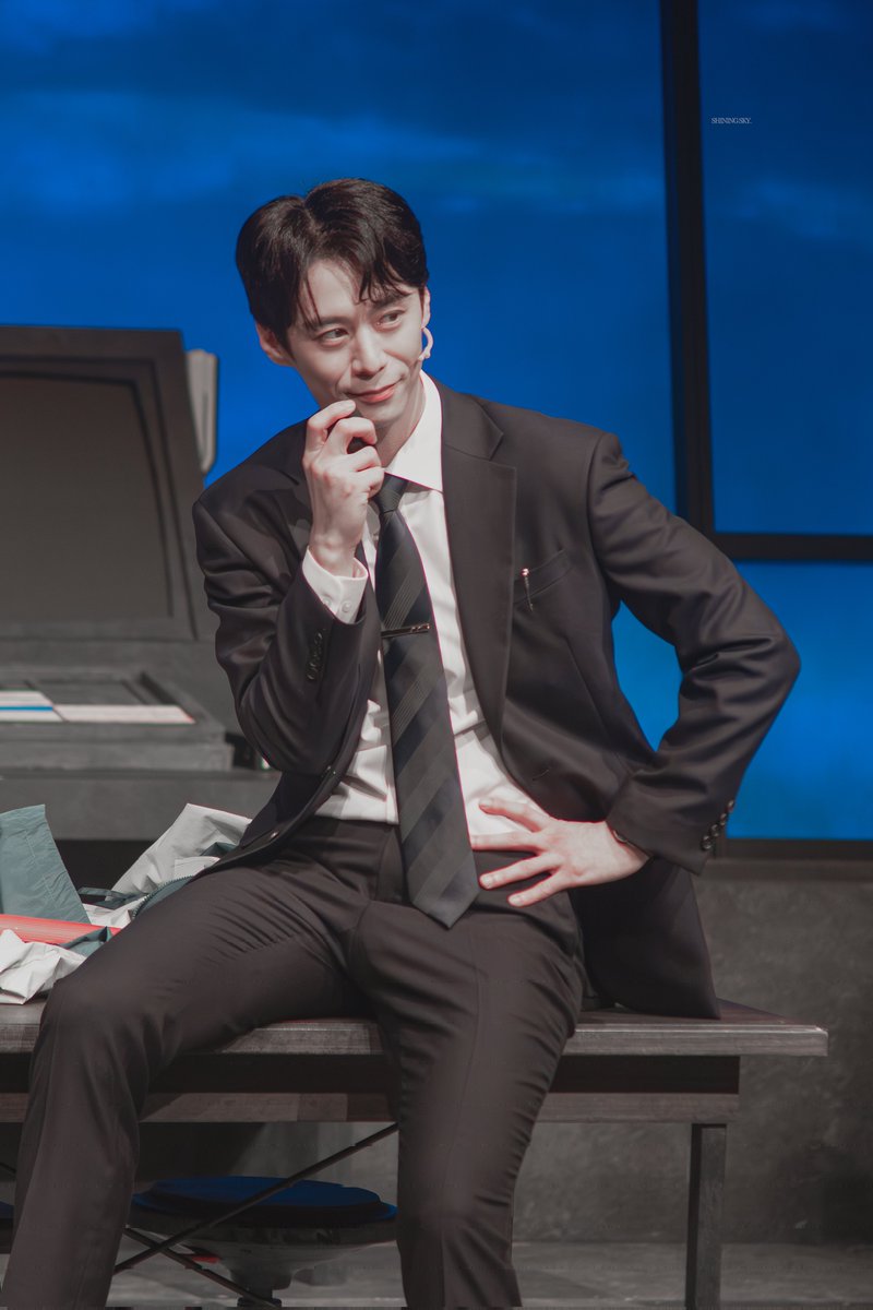 shining___sky's tweet photo. 260530 밤 뮤지컬 라져 막공 무대인사
스카일러 役 | #주민진 배우님

듣고 있습니까?
할 수 있습니다. https://t.co/nELy6cVtdD