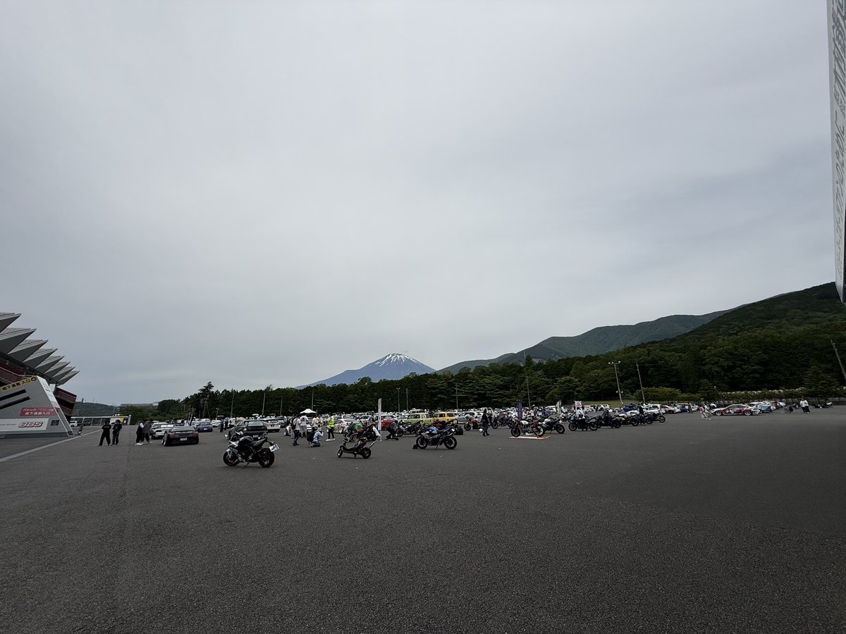 LifeS2k's tweet photo. ARCC2026（スタッフ）
STARTUP!3回目（スタッフ）
PHOTOMi2026（ワゴンR代走）
と2週間イベント梯子でいい感じの疲れ方をしたので、
次の日焼け大会まで、
GWに買ったカメラで遊びながらのんびりします https://t.co/lcMQfnQWXi