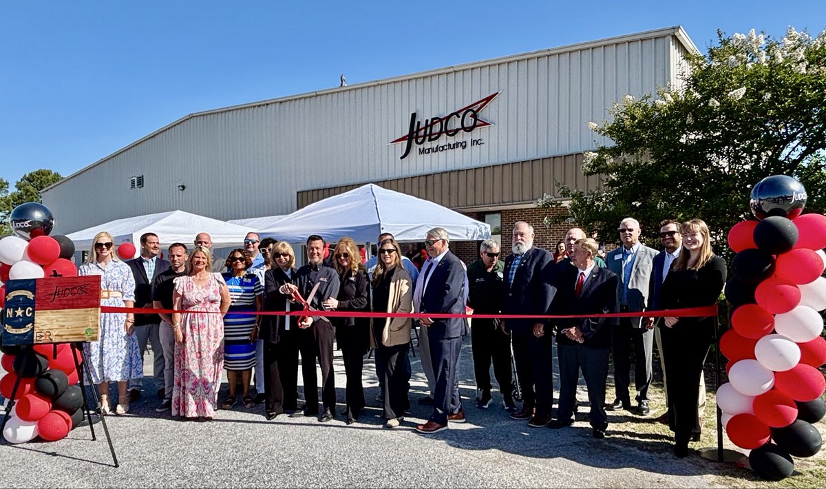 RepDonDavis's tweet photo. Economic growth starts with investing in people and communities.

Congratulations to Judco Manufacturing on the opening of its new headquarters in Greene County, which is creating new jobs, expanding opportunities, and fostering continued confidence in the future of eastern NC. https://t.co/B9lojek2sE