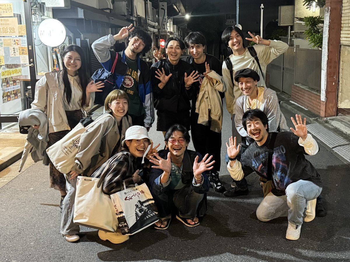 sole_zel's tweet photo. 本日大千穐楽を迎えた『愚者には見えないラ・マンチャの王様の裸』
この舞台に携わった皆様が“見えないもの”を信じて創り上げられた作品。そして、その価値を信じた人にこそ見える景色がありました。
関わらせていただけたことを心から光栄に思います。本当にありがとうございました！

#愚者ラマ2026 https://t.co/nWQQGdiuzK