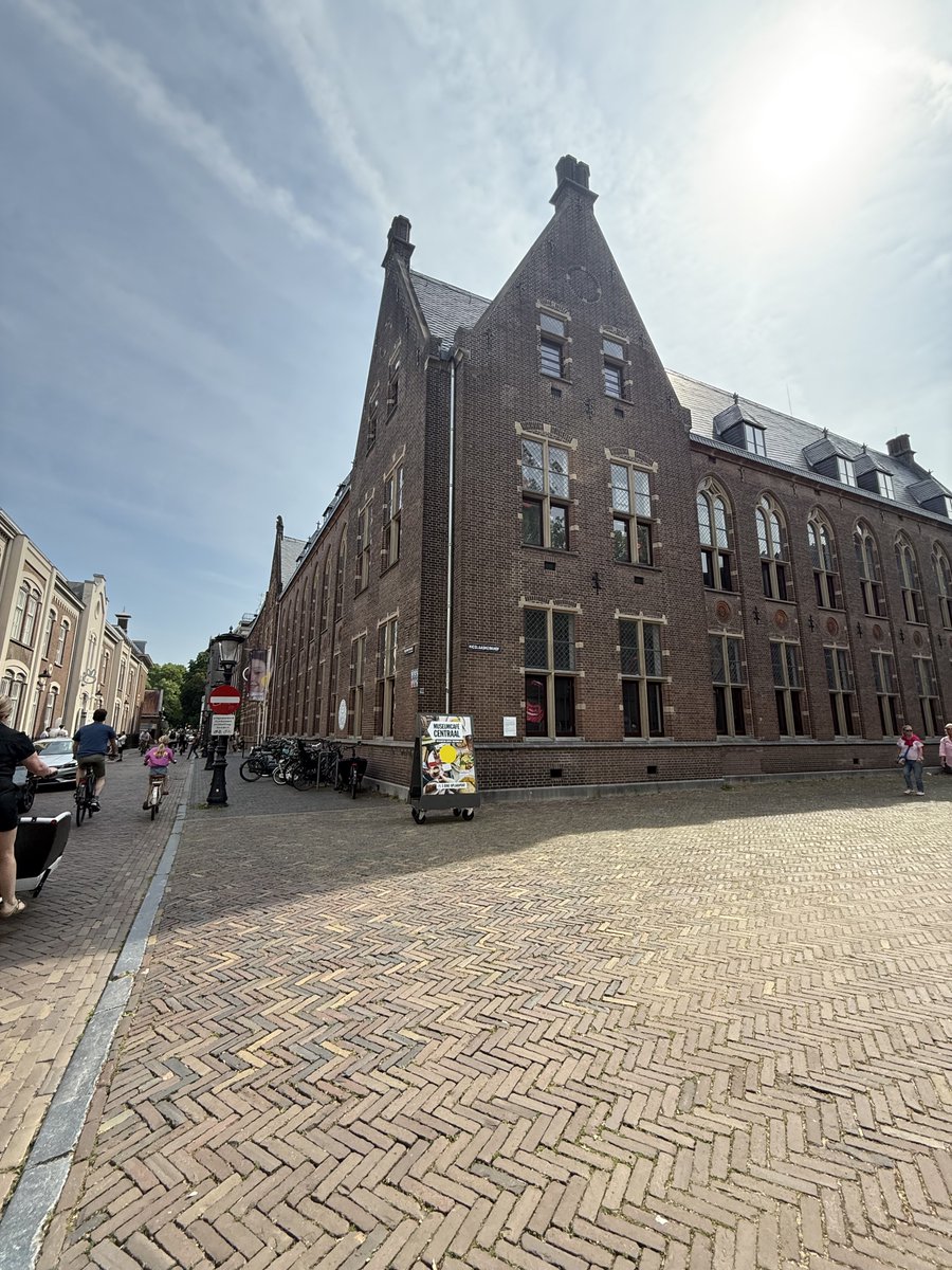 ApmNeill's tweet photo. I am in Utrecht at the Van Honthorst exhibition and it is stunning. It is beautifully curated. The lighting is superb. I have to admit one of the finest exhibitions I have ever seen. A totally immersive experience. I couldn’t recommend it highly enough. Bravo 🙌 🙌🙌🙌 https://t.co/kezG88Ro0Q