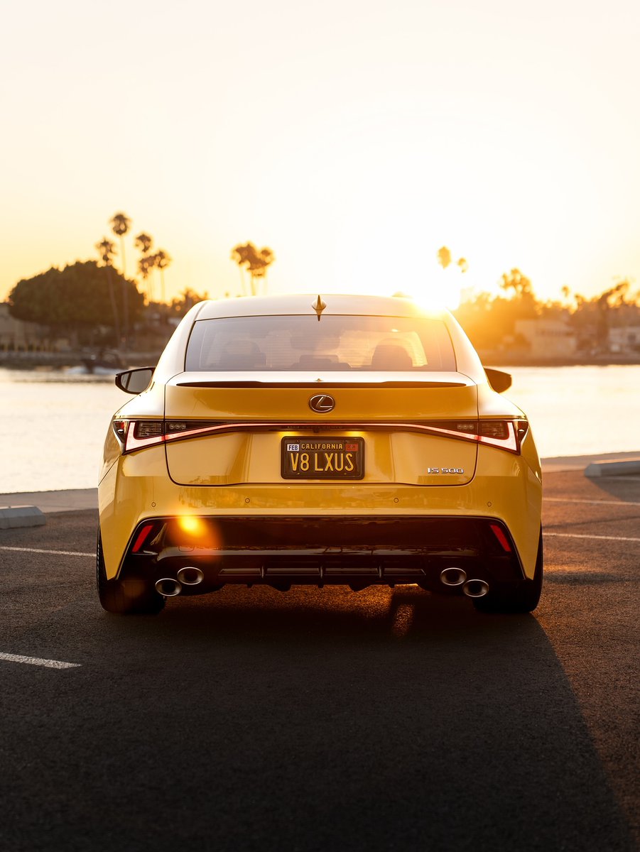 autochat360's tweet photo. Flare Yellow on the Lexus IS 500 F SPORT. Clean or too much? 👇💛 https://t.co/zKKMqiSqLG