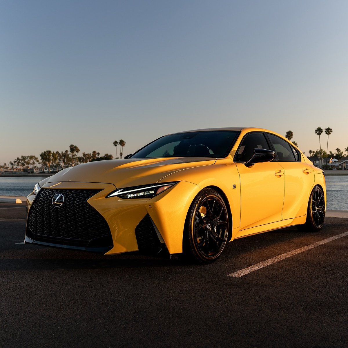 autochat360's tweet photo. Flare Yellow on the Lexus IS 500 F SPORT. Clean or too much? 👇💛 https://t.co/zKKMqiSqLG