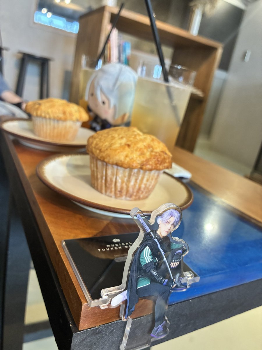 toni12101's tweet photo. 紫衣ちゃんとみかんちゃんとごはん♡うまー♡♡ https://t.co/JOhcdanuZk