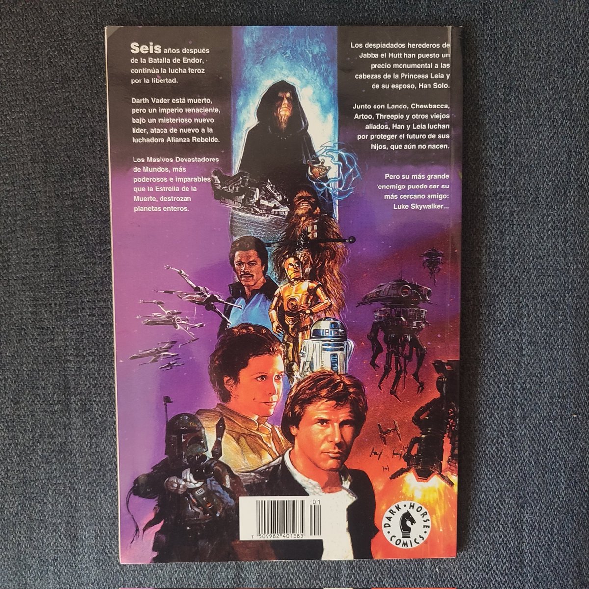 EscribaSith's tweet photo. @PaniniComicsEsp @vampita #63 #StarWars imperio oscuro Tomo 1
El bueno de @oscarpventura me ha regalado esta curiosa edición proveniente de nuestros vecinos de América Latina.
Pese a no ser una edición española toda variante en nuestro idioma es bienvenida en la guarida del escriba ☺️ https://t.co/BWiS9cRjeY