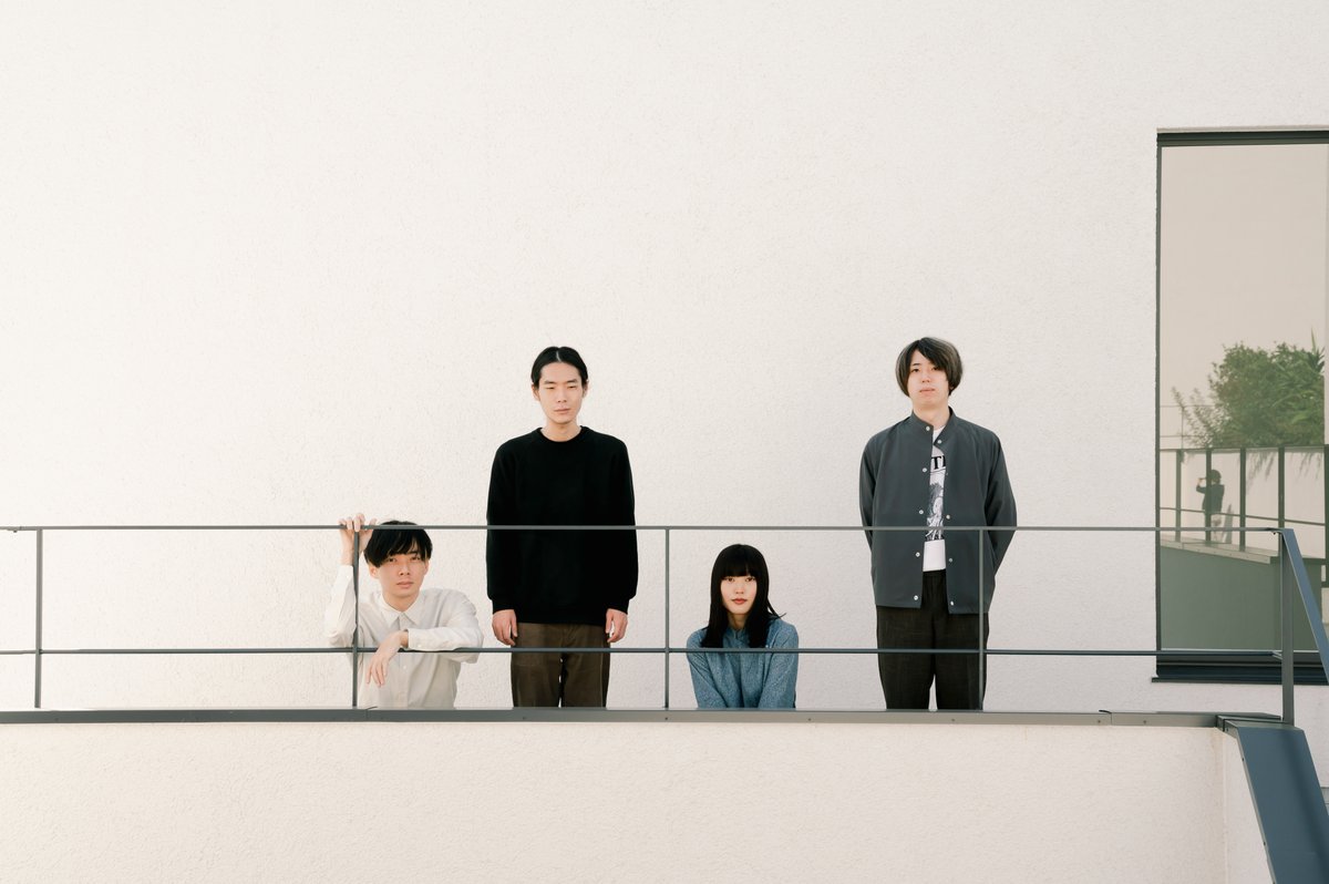 moonromantic's tweet photo. @computerfight @NOUGAT_BAND NOUGAT @NOUGAT_BAND 

NOUGATは東京発のツインベース編成のバンド。
2019年に結成し、ライブ活動と並行して音源をリリース。
都内を中心に自主企画や対バンイベントへ出演。
2026年1月にはセルフタイトルとなるアルバム"NOUGAT"をリリース。 https://t.co/Q7j6s3222N