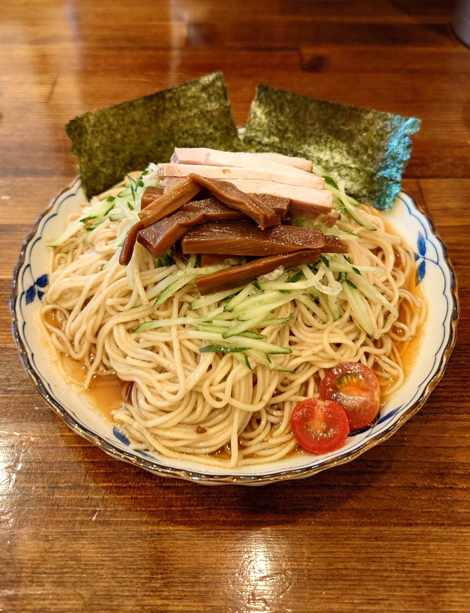 じゅにあ∥命削りながらの麺活です🤣 tweet media