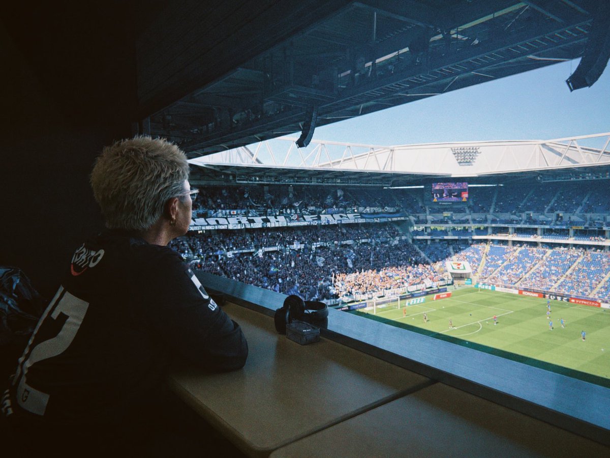 ryuto_staff's tweet photo. 2026.5.30(Sat.)
GAMBA SONIC 2026にてライブパフォーマンスをさせていただきました⚽️💙

熱い試合の中で歌唱の機会をいただき、
ありがとうございました！✨

サポーターの皆さんとともに、会場を盛り上げるお力になれていたら嬉しいです🔥

#KAZ #GENERATIONS #数原龍友
@GAMBA_OFFICIAL https://t.co/Zu3mvwsHzG