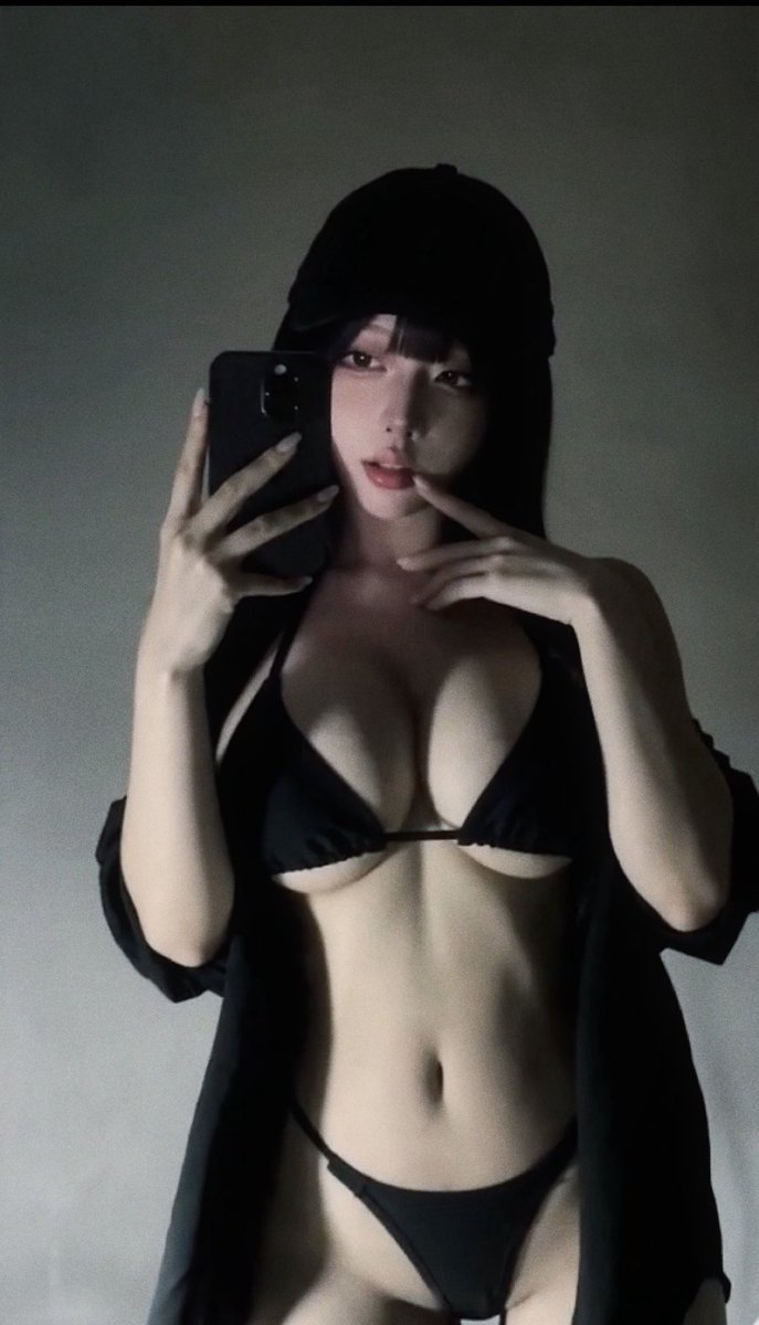 yunapnk's tweet photo. 20歳でもう手に負えない 😌🖤 https://t.co/dFLMCRJaFN