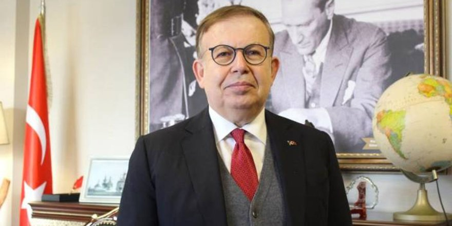 etkilihaberyeni's tweet photo. Cihat Yaycı, Yunanistan’a tatile giden Türk vatandaşlarına tepki gösterdi:

“Türk vatandaşları, tatil planı yaparken sadece denizi, oteli ve fiyatı değil; ülkemizin çıkarlarını, ekonomik gücünü ve milli hassasiyetlerini de düşünmeli.” https://t.co/rEgUJxeX5t
