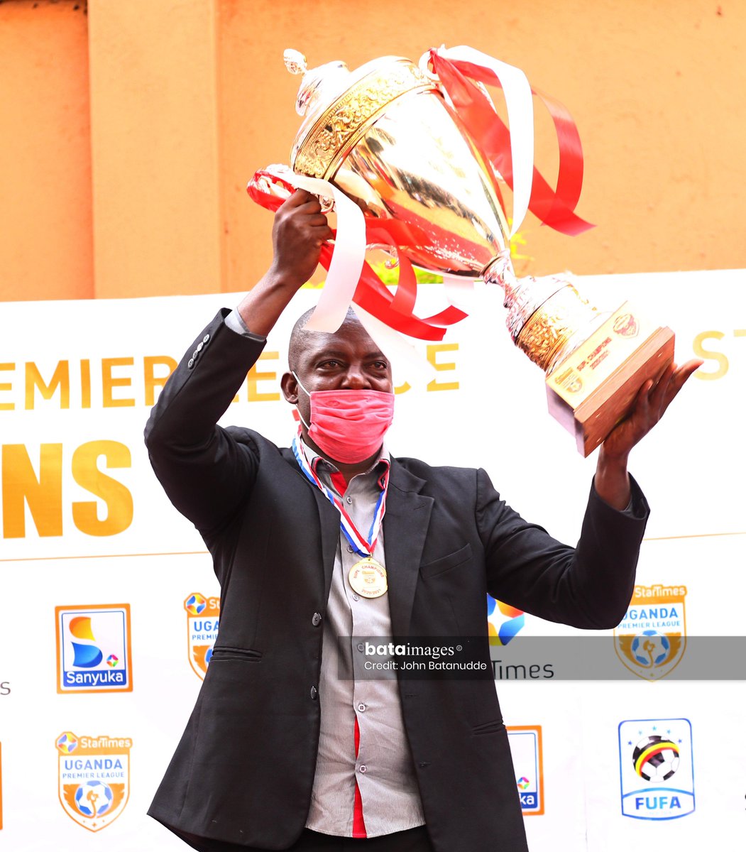 BataImages's tweet photo. Under-rated, but Wasswa Bbosa was born a winner. He won the 2020-21 Premier League (Express) in the same year He won the Kagame Cup with Express FC; now he has lifted the Uganda Cup with Kitara FC after defeating Villa 2-1 in the Finals. https://t.co/dIDiQbymxm