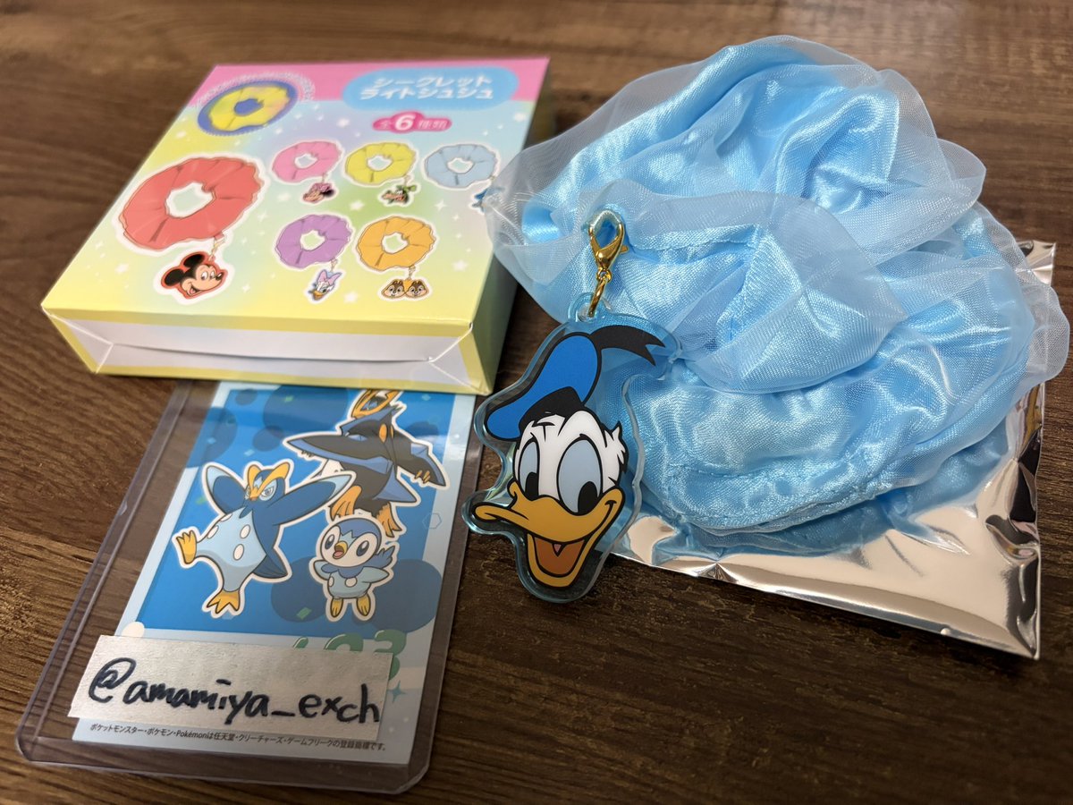 amamiya_exch's tweet photo. 【交換】ディズニー ディズニーストア シークレット ライトシュシュ

《譲》 
ドナルド

《求》
グーフィー

郵送でのお取引希望。
検索からもお気軽にお声掛けください。 https://t.co/WFltGImFLH