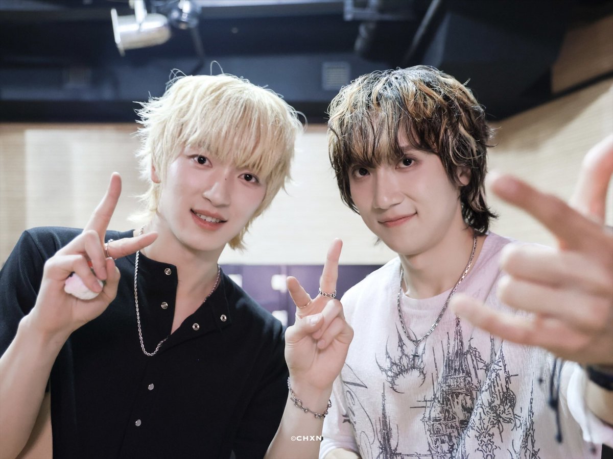chxn__A's tweet photo. 260529 #레드씨 #김경찬 #김은찬  
귀엽따 https://t.co/LoVPDaWd4r