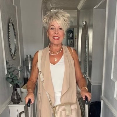 OfficiallyPTR's tweet photo. What are your plans for this new week ?

#patriciataylor https://t.co/CREzXq2eJO