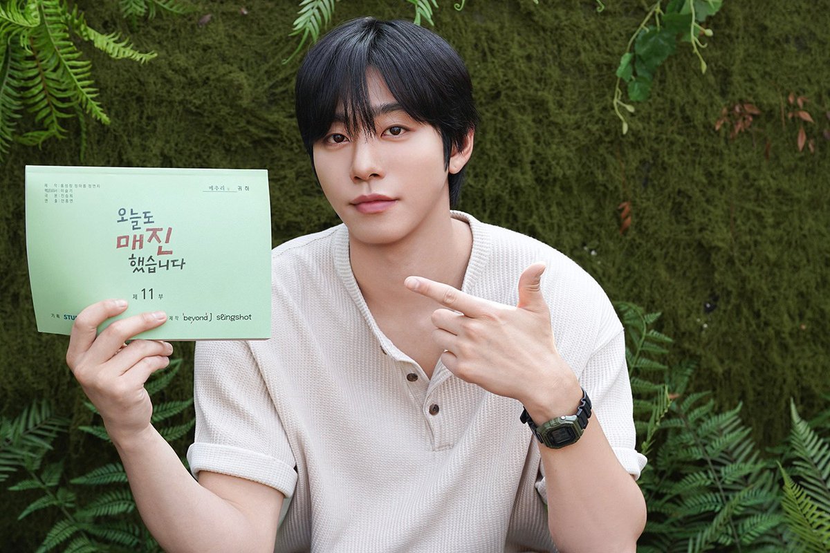 hyosceop's tweet photo. And also, I have finished shooting for Sold Out on You project, dan sudah selesai tayang semua episodenya! https://t.co/zzDuU7x7lT