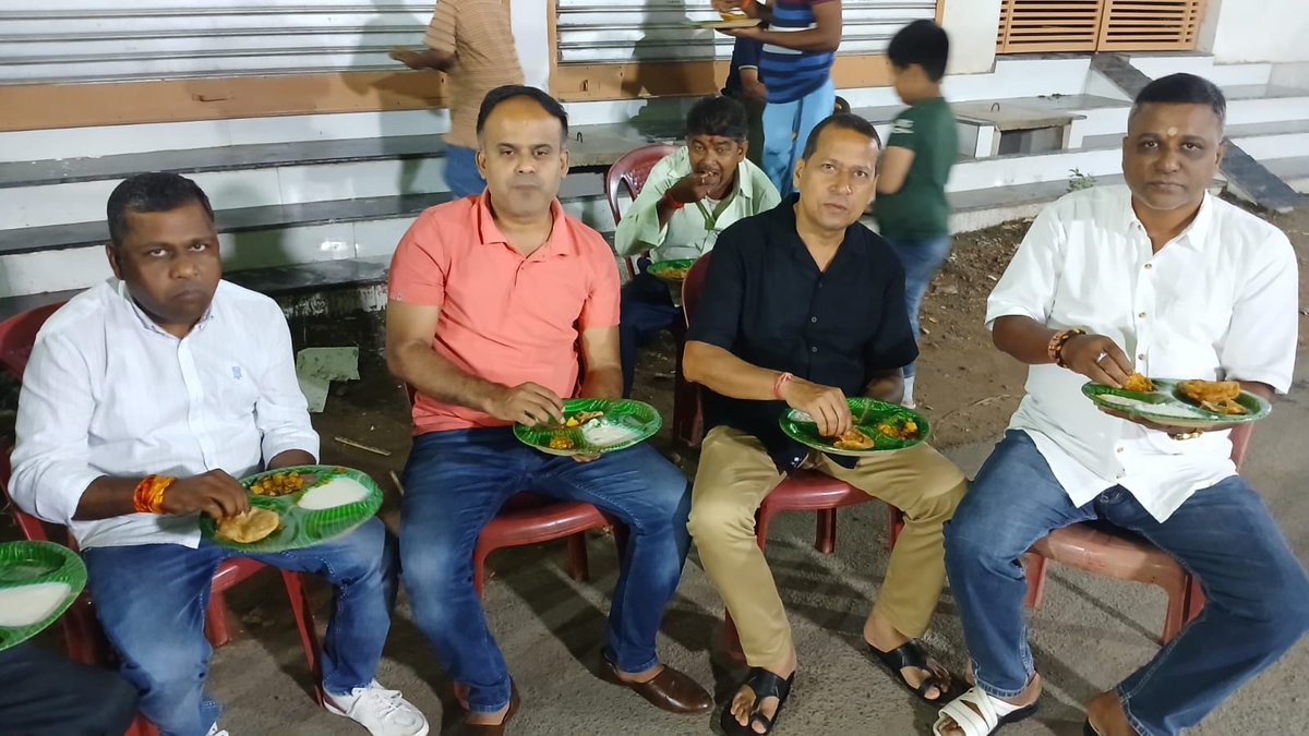 sunilprasad885's tweet photo. साकची 
काशीडीह स्थित स्टार क्लब के द्वारा आयोजित मातारानी के जागरण मे शामिल होने का सौभाग्य प्राप्त हुआ ।

आमंत्रण के लिए स्टार क्लब के संरक्षक बड़े भाई Sanjay Choudhary जी को धन्यवाद एवं आभार https://t.co/GNE4Z8gK9H