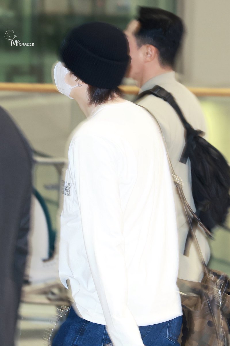 minracle_93's tweet photo. 260531 ICN 도착🛬

🥟🐱

#SUGA #슈가 #AgustD #민윤기 
#방탄소년단 #BTS 
#BTS_WORLDTOUR_ARIRANG https://t.co/31gJPqI18s