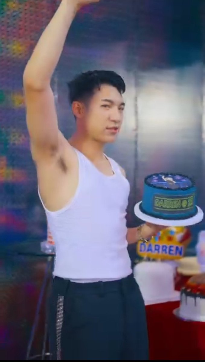 D_simplejazzy's tweet photo. Super fresh at ang hot naman ng aming Maui Wowie King and  birthday boy,Darren @Espanto2001  🔥😍🎂

#DARREN  #Level25 https://t.co/blhU7ksVlS